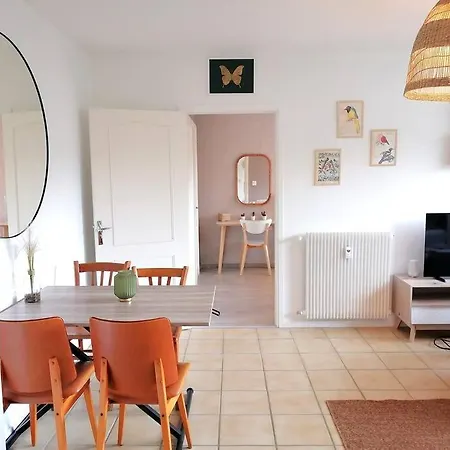 Appartement F2 Lumineux Avec Vue- Puy-de-dome A 10 Min - Parking Gratuit *