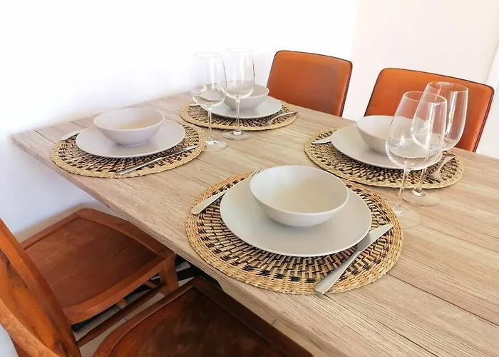 F2 Lumineux Avec Vue- Puy-de-dome A 10 Min - Parking Gratuit Appartement *