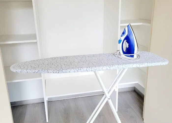 F2 Lumineux Avec Vue- Puy-de-dome A 10 Min - Parking Gratuit Appartement *